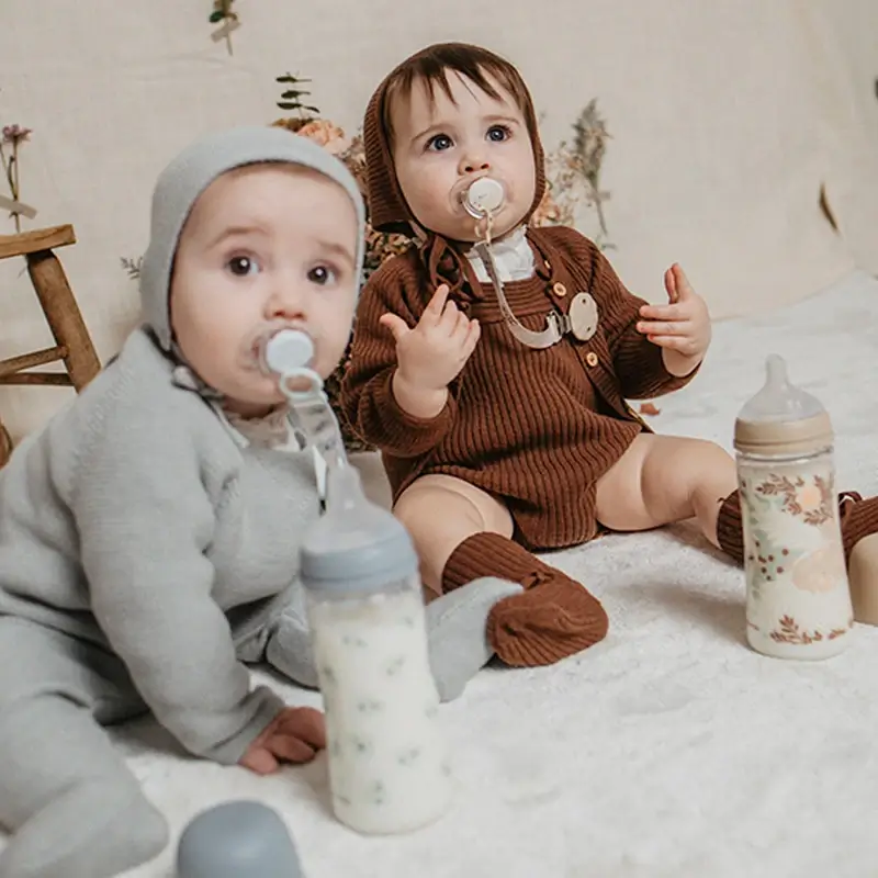 Suavinex Biberón 360 Ml, Flujo Denso (L), +6 Meses, Poetry Beige - Image 5