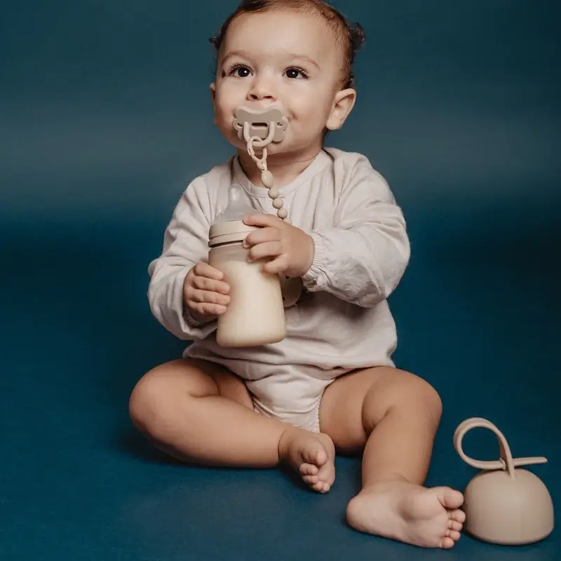 Suavinex Biberón Silicona 240 Ml, Flujo Medio (M), +3 Meses, Irish Cream - Image 8
